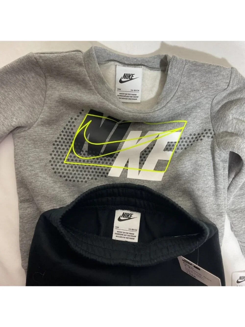 Nike Baby Boys 2-Piece Set Sweatshirt & Jogger Pants Gray/Black Size 12M